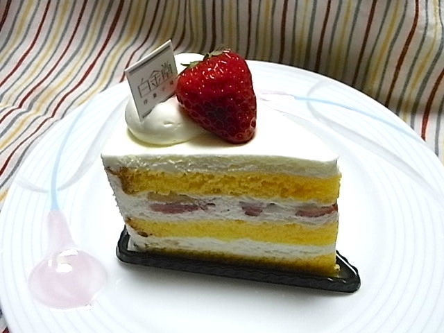 新宿伊勢丹 白金堂の ショートケーキ いちご メロン 手みやげはハズせない